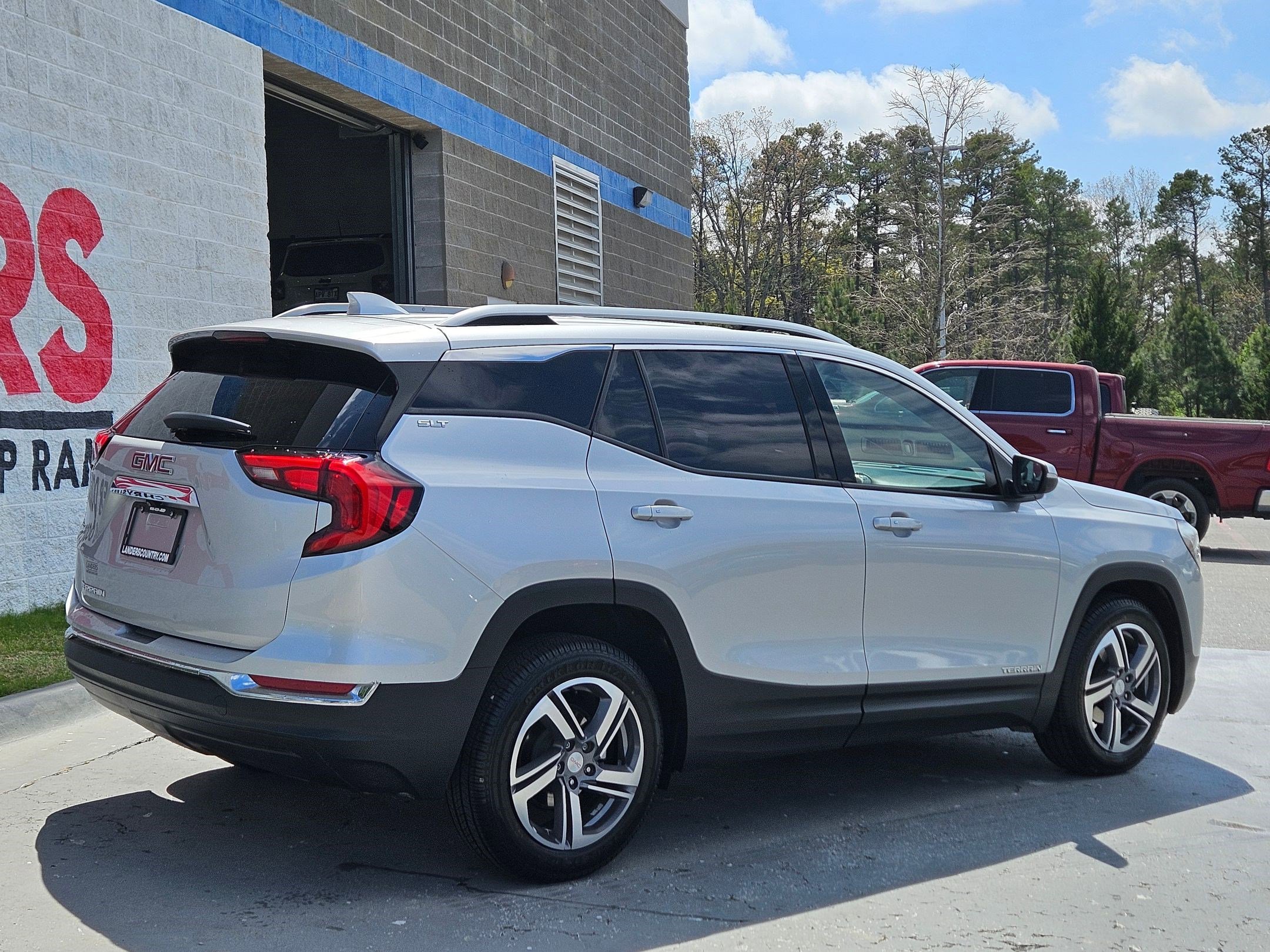Used 2019 GMC Terrain SLT w/ Preferred Package image 7