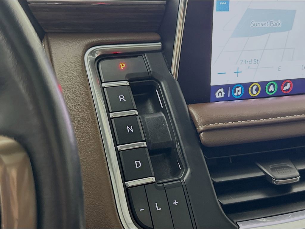 Used 2021 Chevrolet Tahoe High Country w/ Premium Package image 21