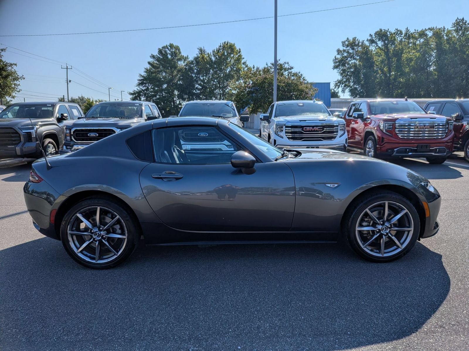 Used 2023 MAZDA MX-5 Miata Grand Touring RWD image 2