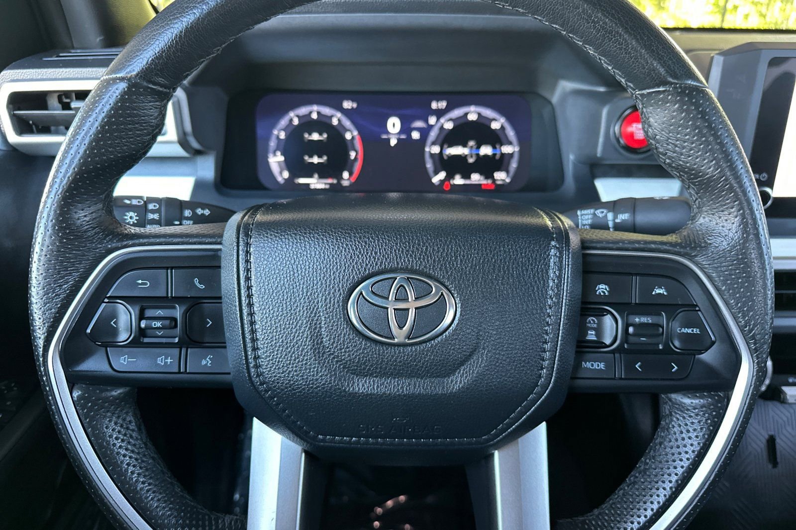 Certified 2024 Toyota Tacoma TRD Off-Road image 26