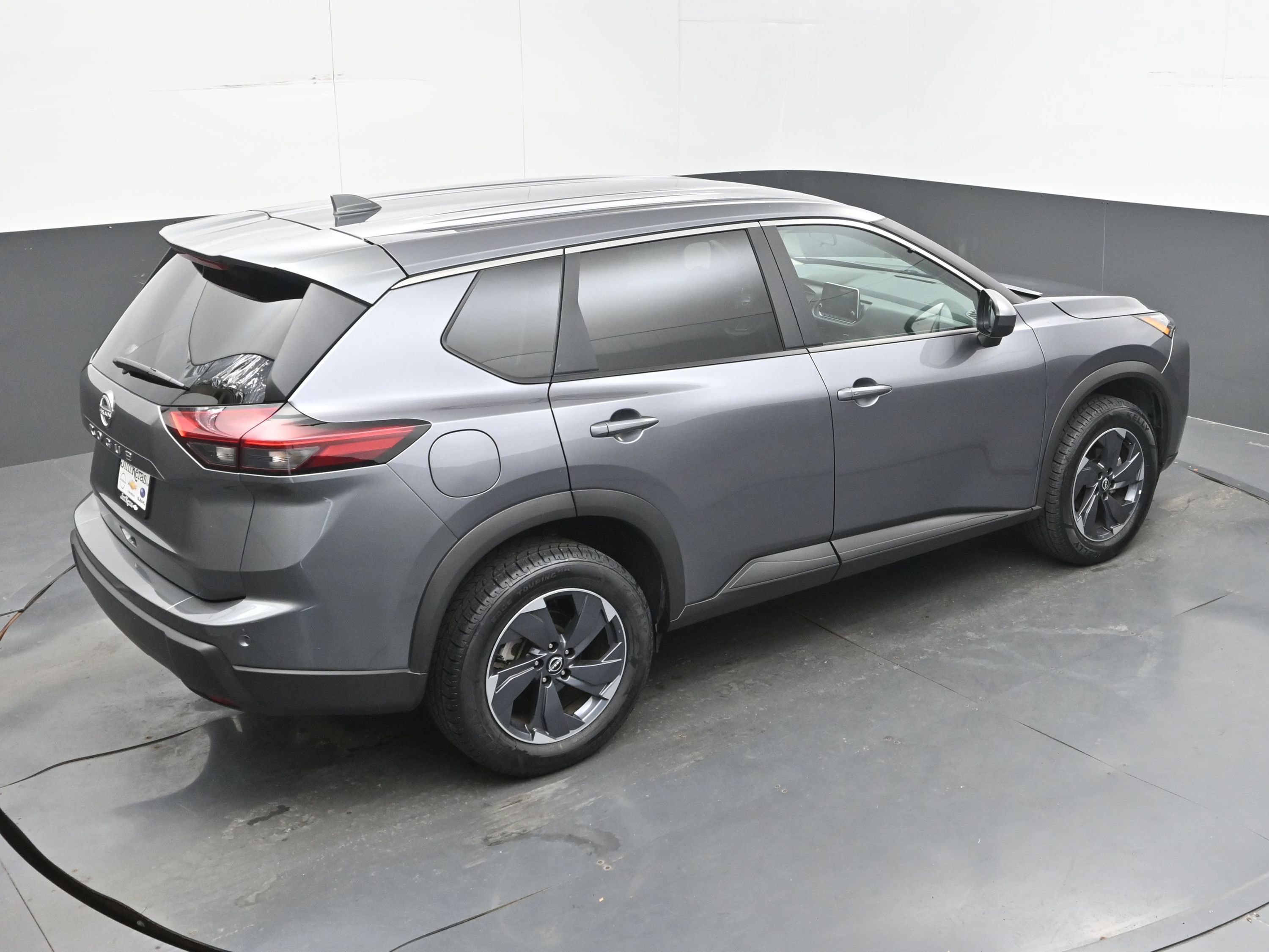 Used 2025 Nissan Rogue SV FWD image 34