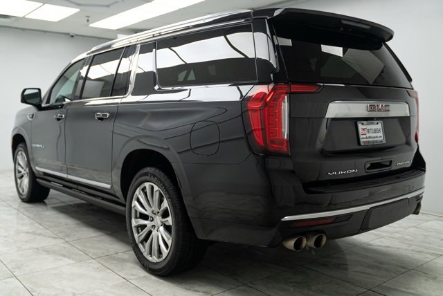 Used 2023 GMC Yukon XL Denali image 7
