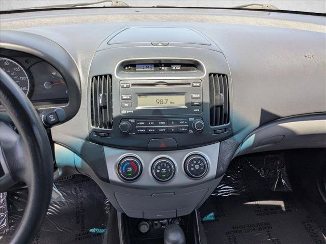 Used 2010 Hyundai Elantra GLS FWD image 13