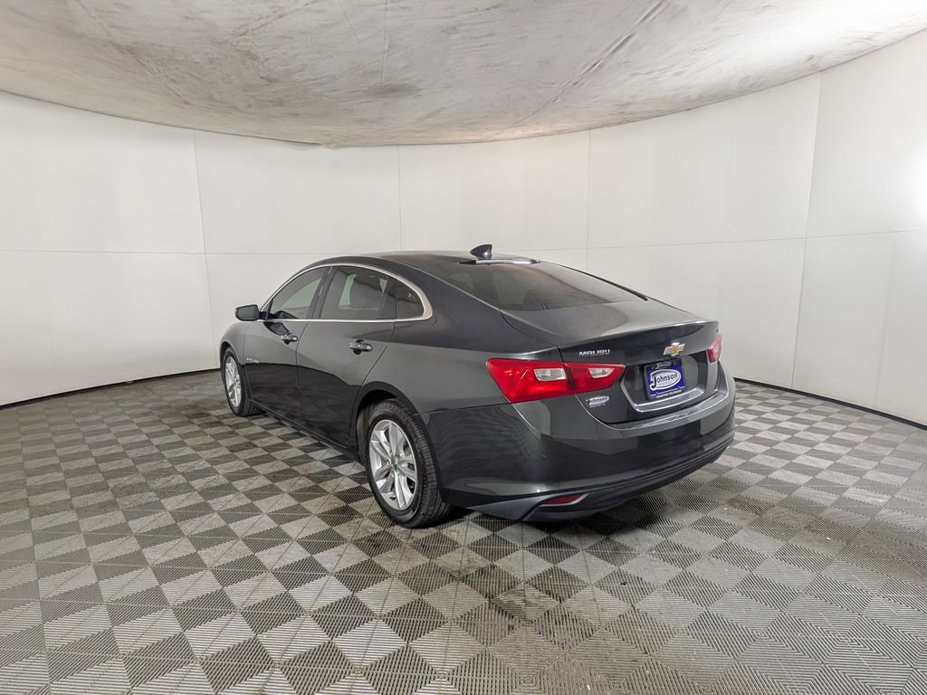 Used 2017 Chevrolet Malibu LT w/ Leather Package image 4