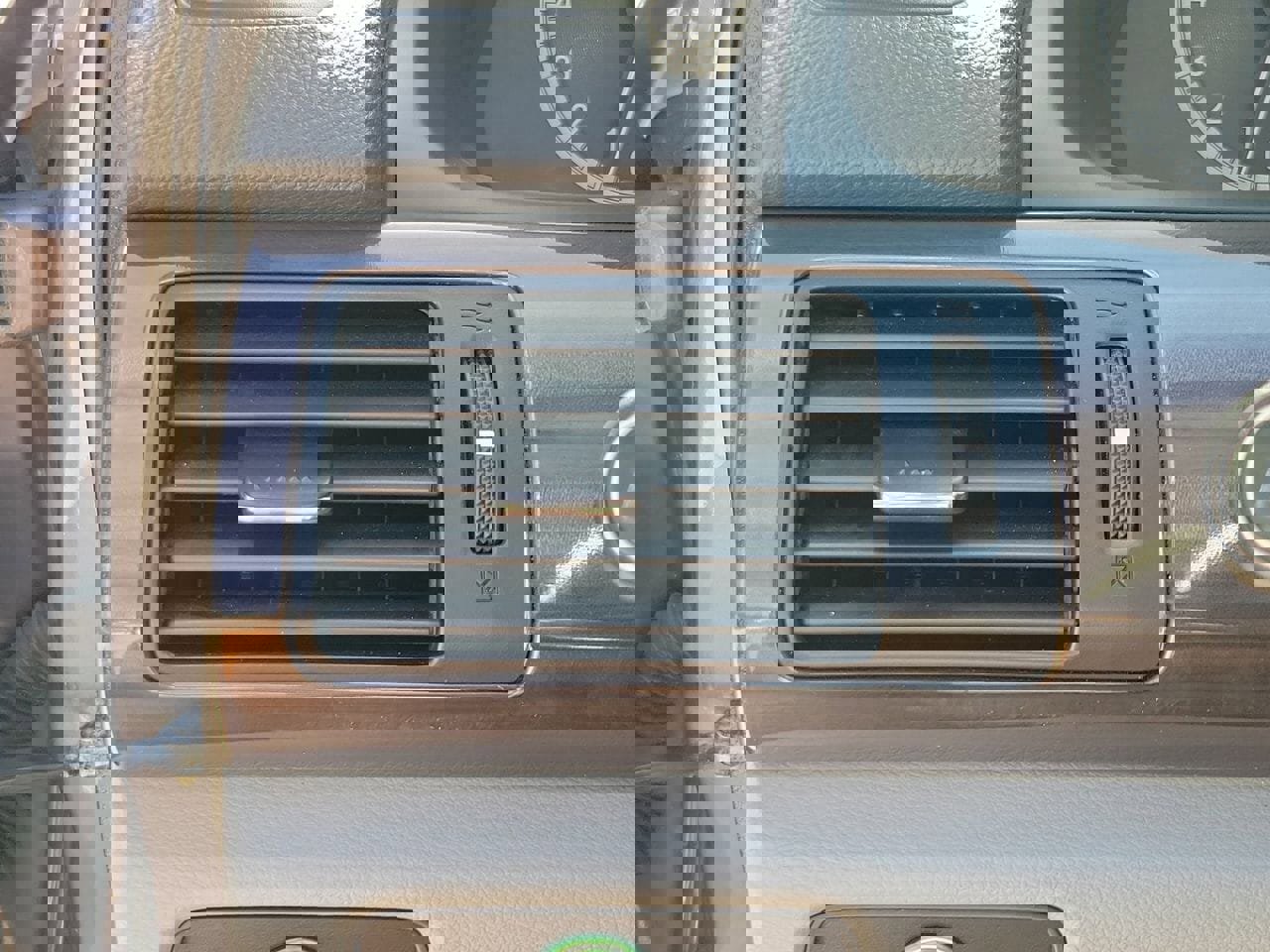 Used 2016 Honda Accord EX-L image 30