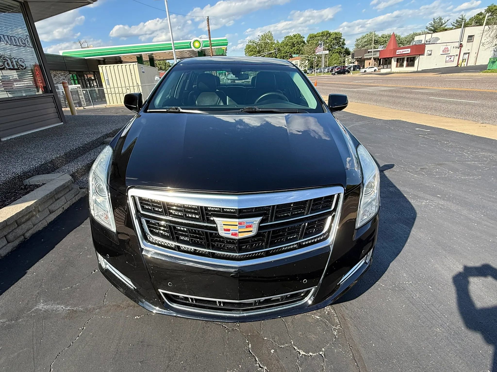 Used 2016 Cadillac XTS Luxury FWD image 4