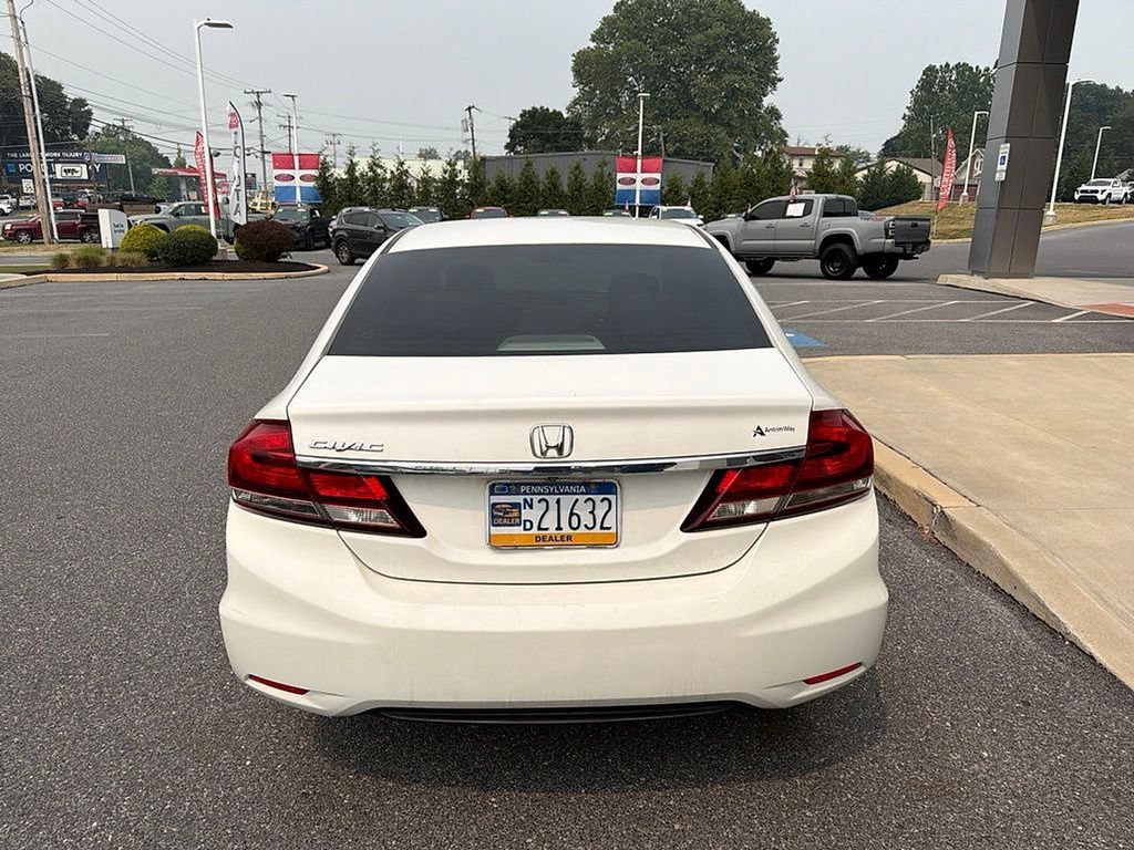 Used 2015 Honda Civic SE image 4