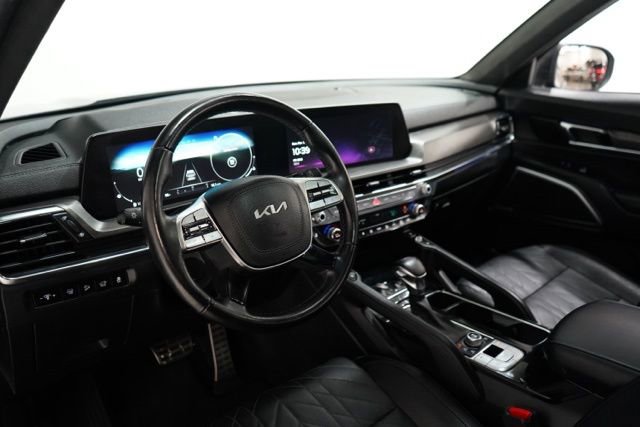 Used 2023 Kia Telluride SX Prestige X-Pro AWD/4WD image 16