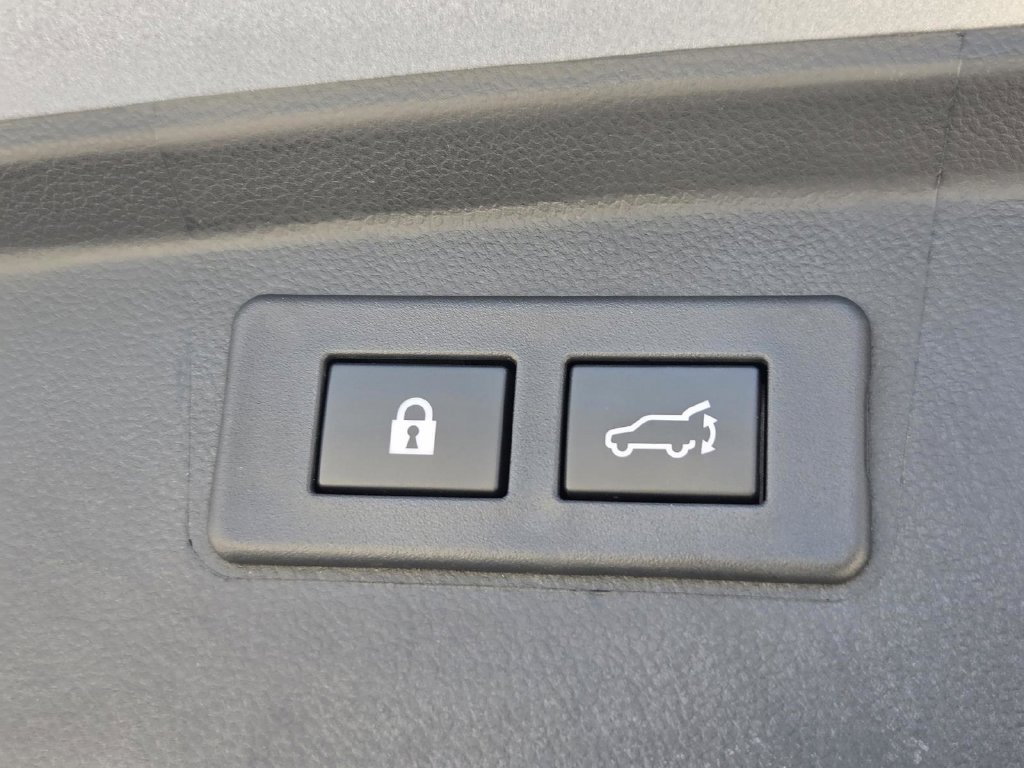 Certified 2025 Subaru Outback Wilderness AWD/4WD image 13