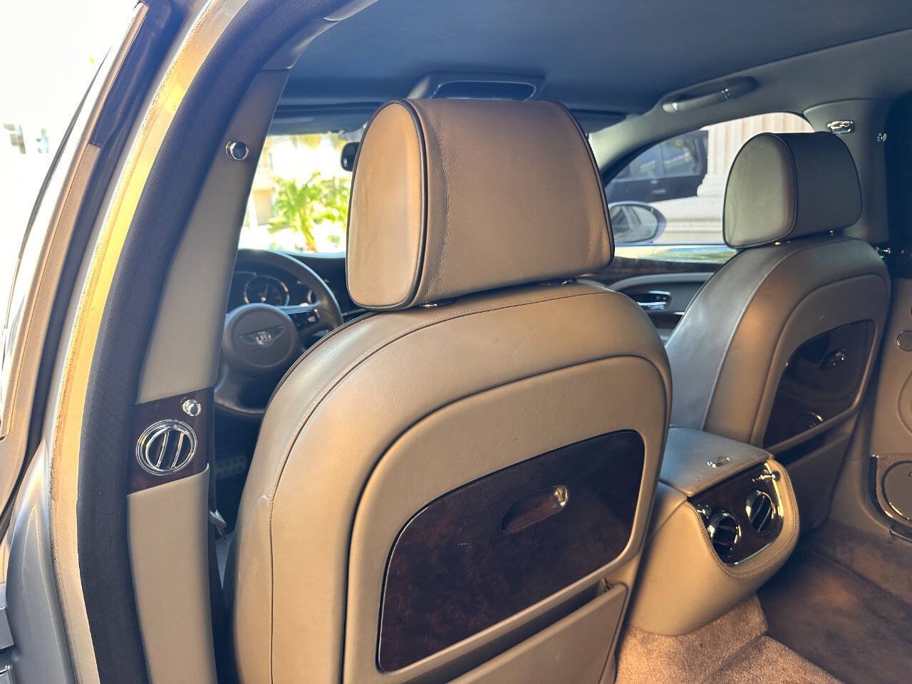 Used 2011 Bentley Mulsanne RWD image 69