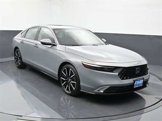 Used 2024 Honda Accord Touring image 7