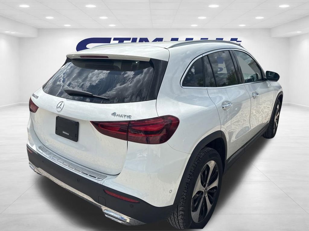 Used 2025 Mercedes-Benz GLA 250 4MATIC image 4