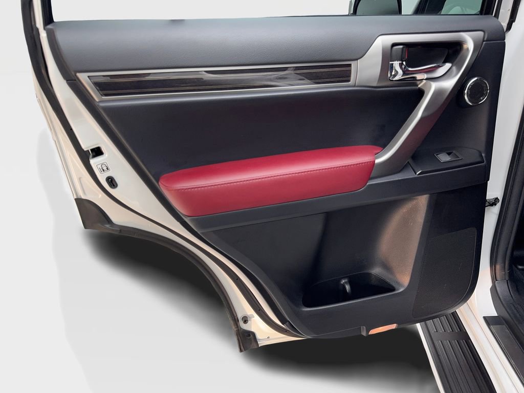 Used 2022 Lexus GX 460 Premium w/ Premium Plus Package image 35