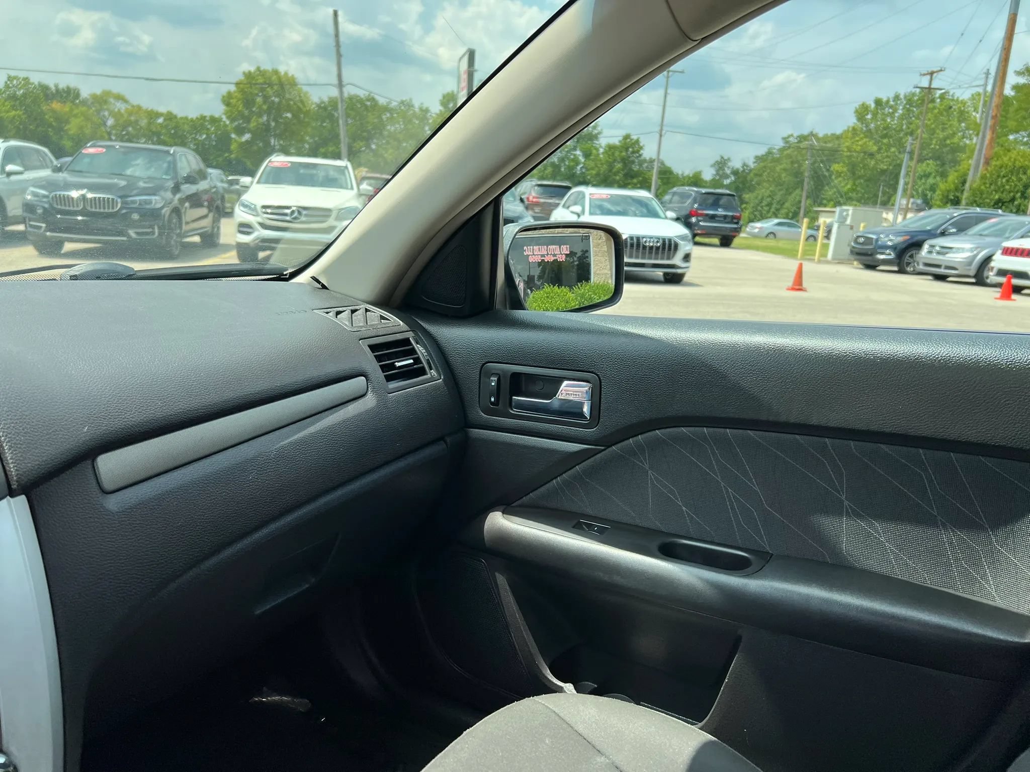 Used 2010 Mercury Milan FWD image 15