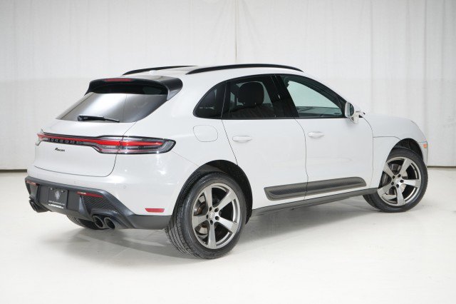 Used 2023 Porsche Macan image 17