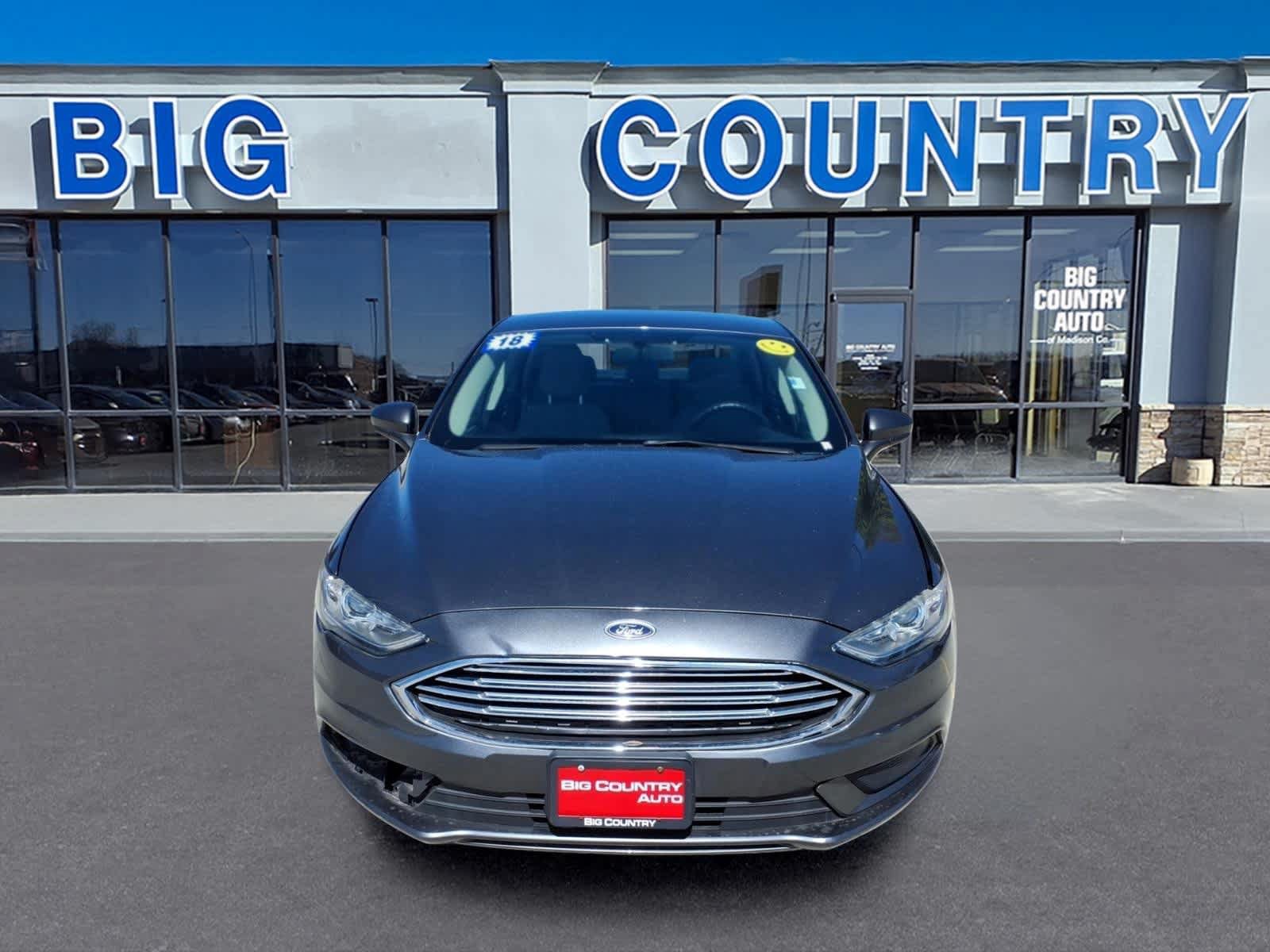 Used 2018 Ford Fusion S FWD image 2