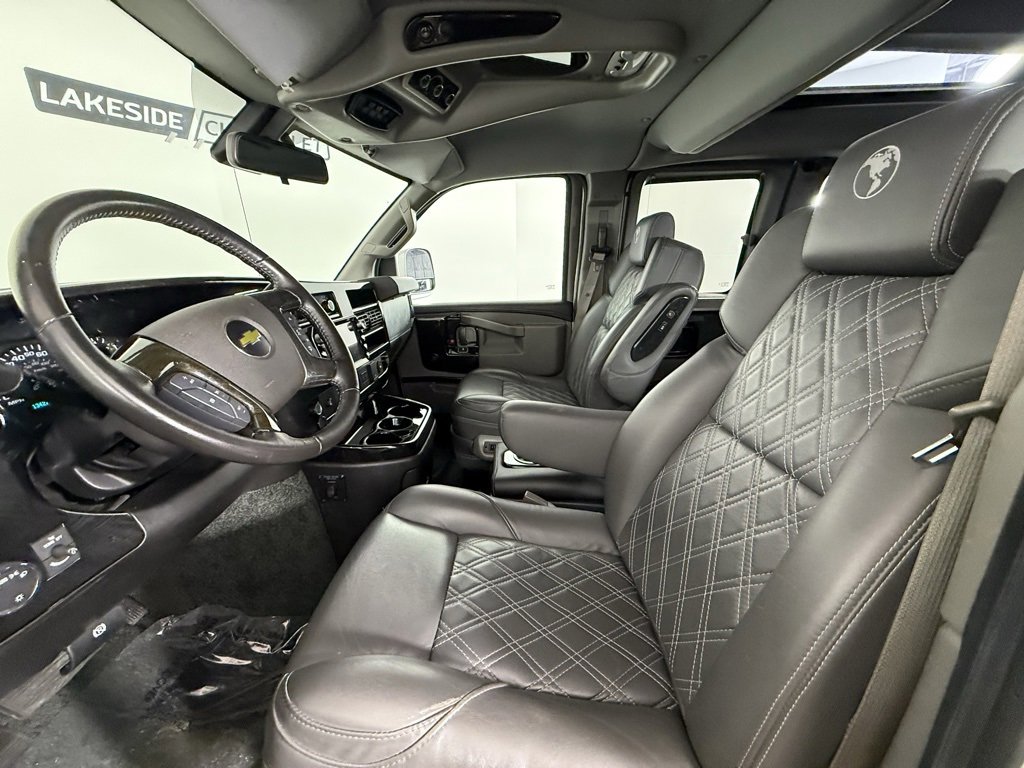Used 2021 Chevrolet Express 2500 LS w/ Enhanced Convenience Package image 16