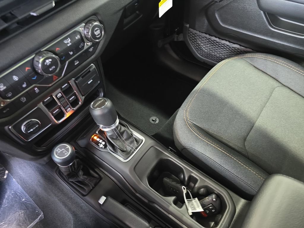 New 2026 Jeep Gladiator Sport AWD/4WD image 25