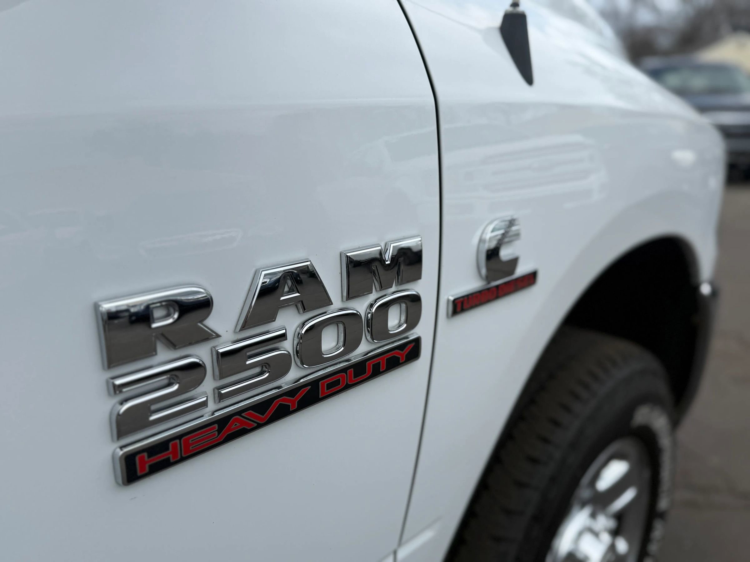 Used 2018 RAM 2500 Tradesman w/ Chrome Appearance Group image 18