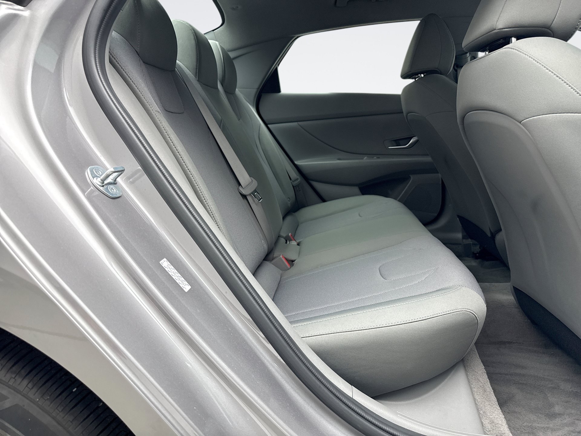 Used 2023 Hyundai Elantra SE w/ Cargo Package FWD image 17