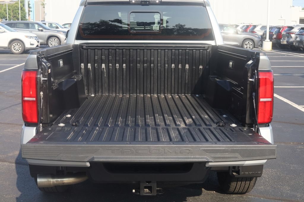 Used 2025 Toyota Tacoma TRD Sport w/ TRD Sport Premium Package AWD/4WD image 11