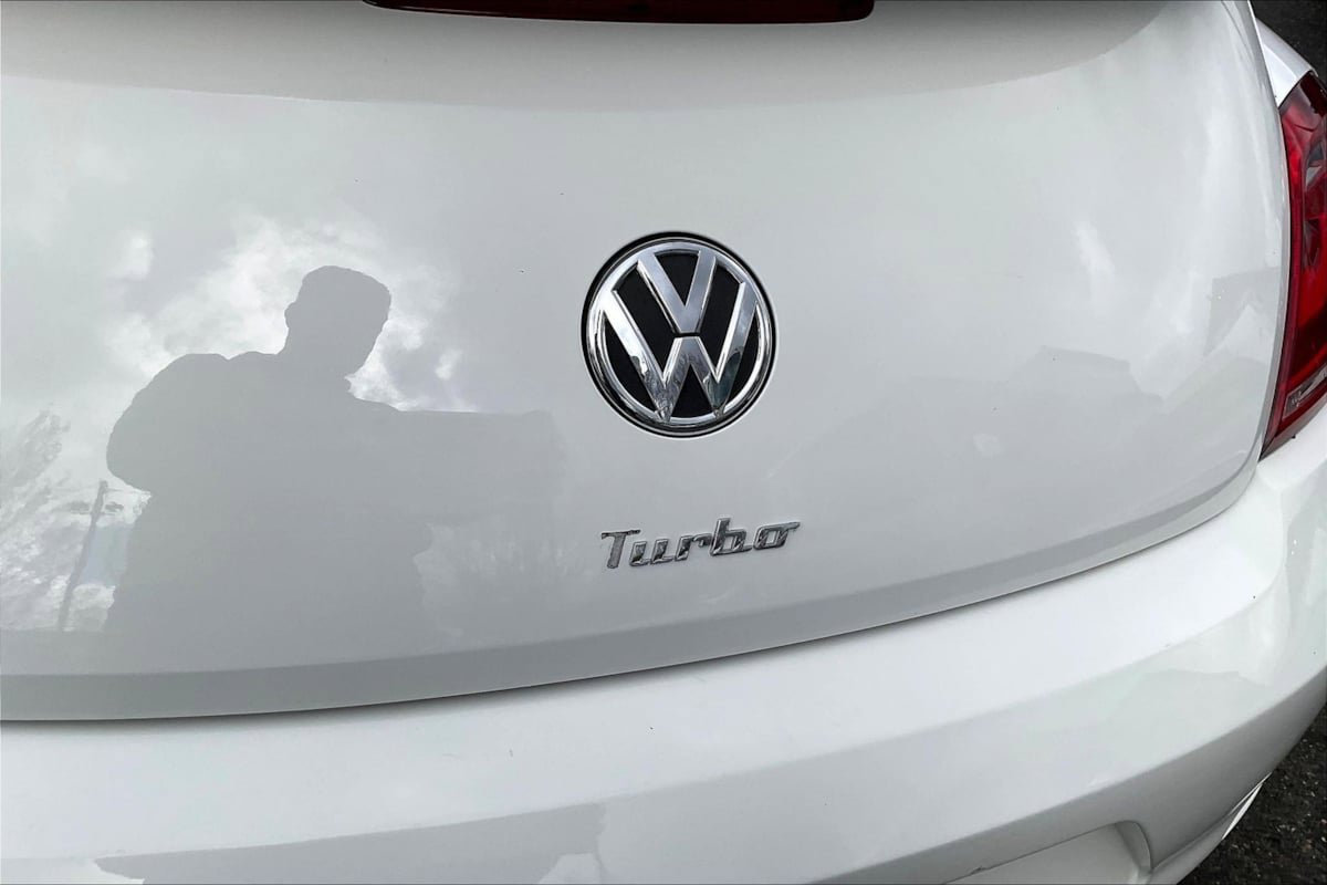 Used 2012 Volkswagen Beetle Turbo image 23