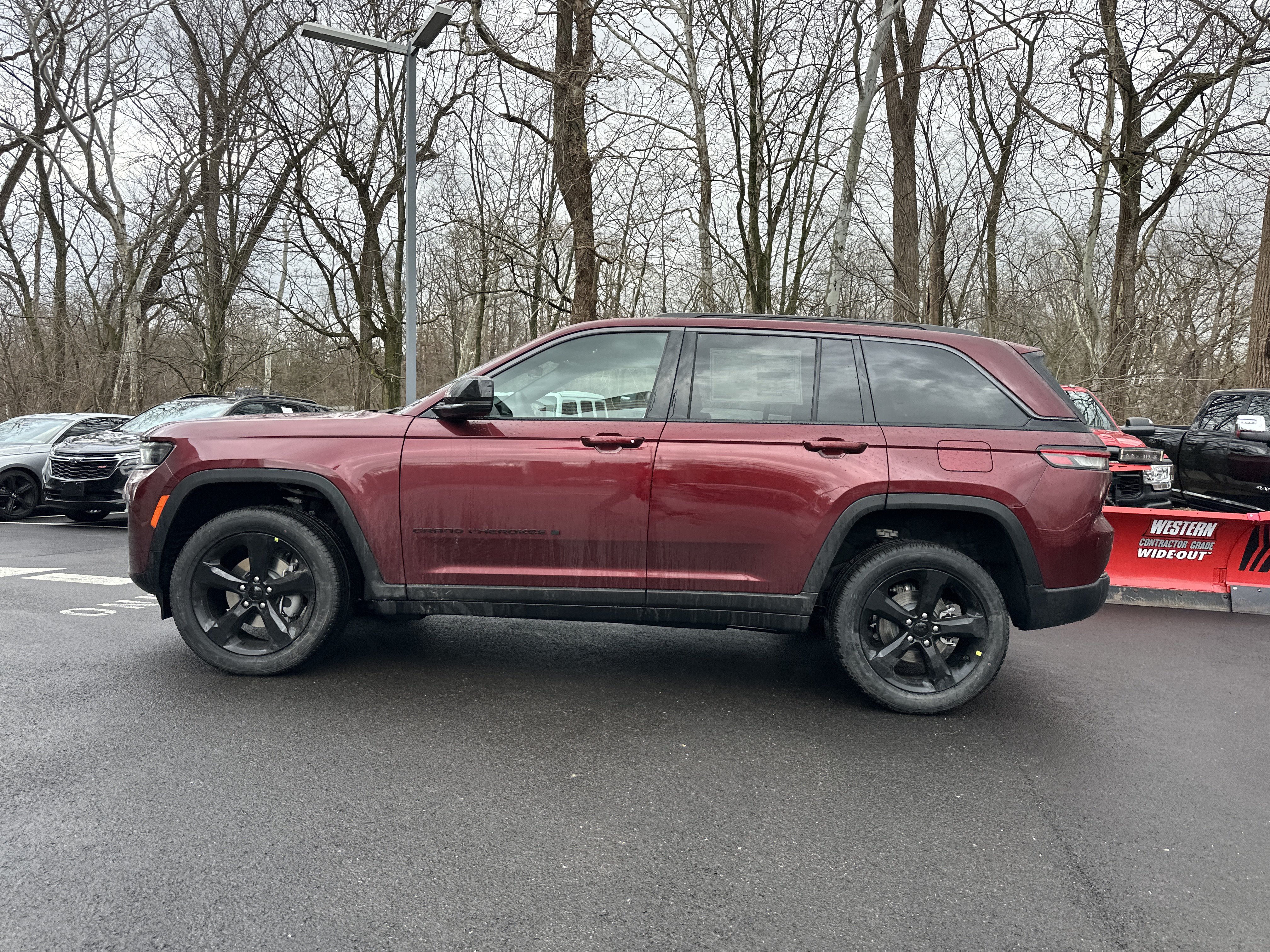 New 2026 Jeep Grand Cherokee Limited w/ Limited Altitude Package AWD/4WD image 22
