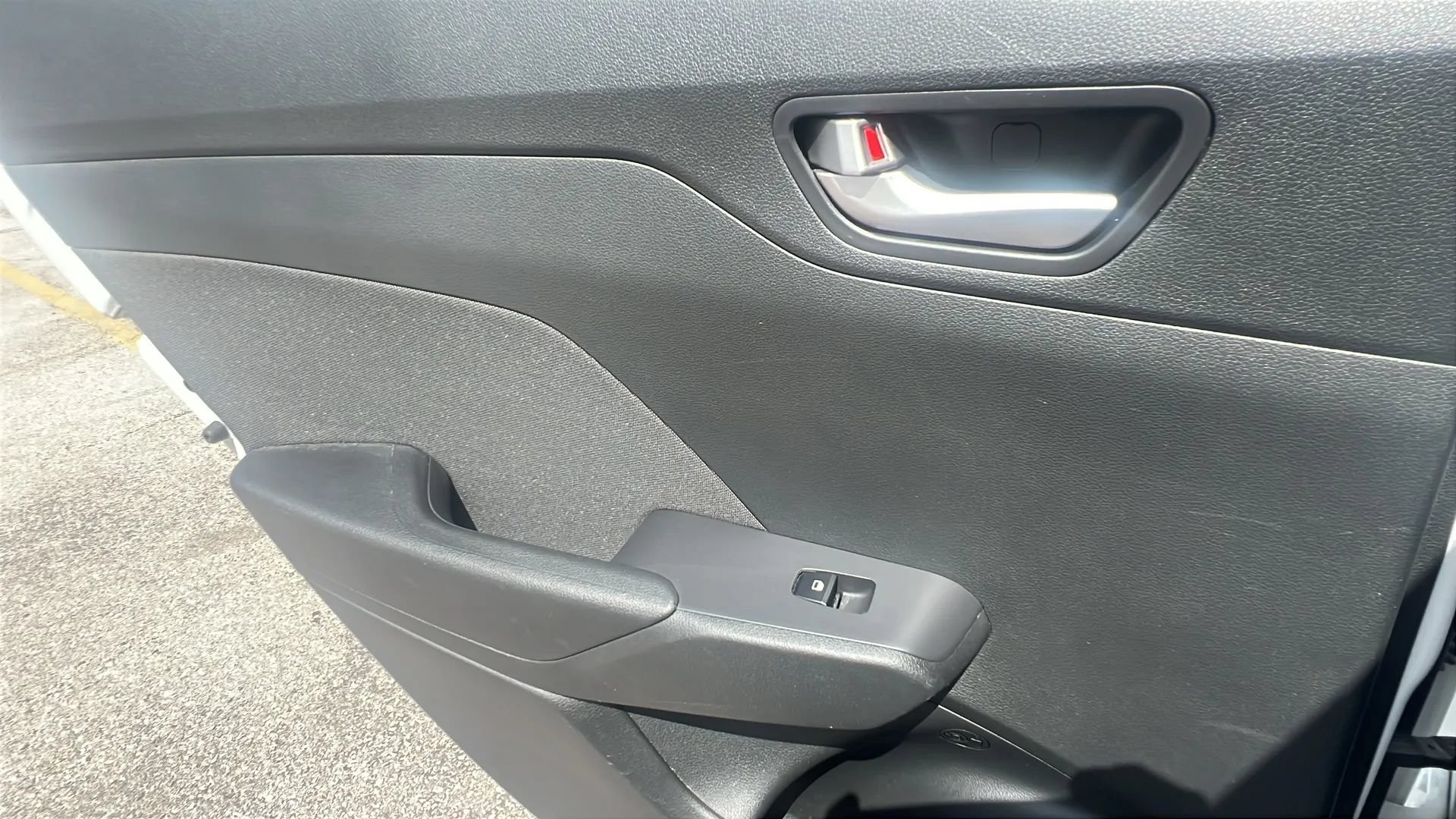 Used 2018 Hyundai Accent SE FWD image 26