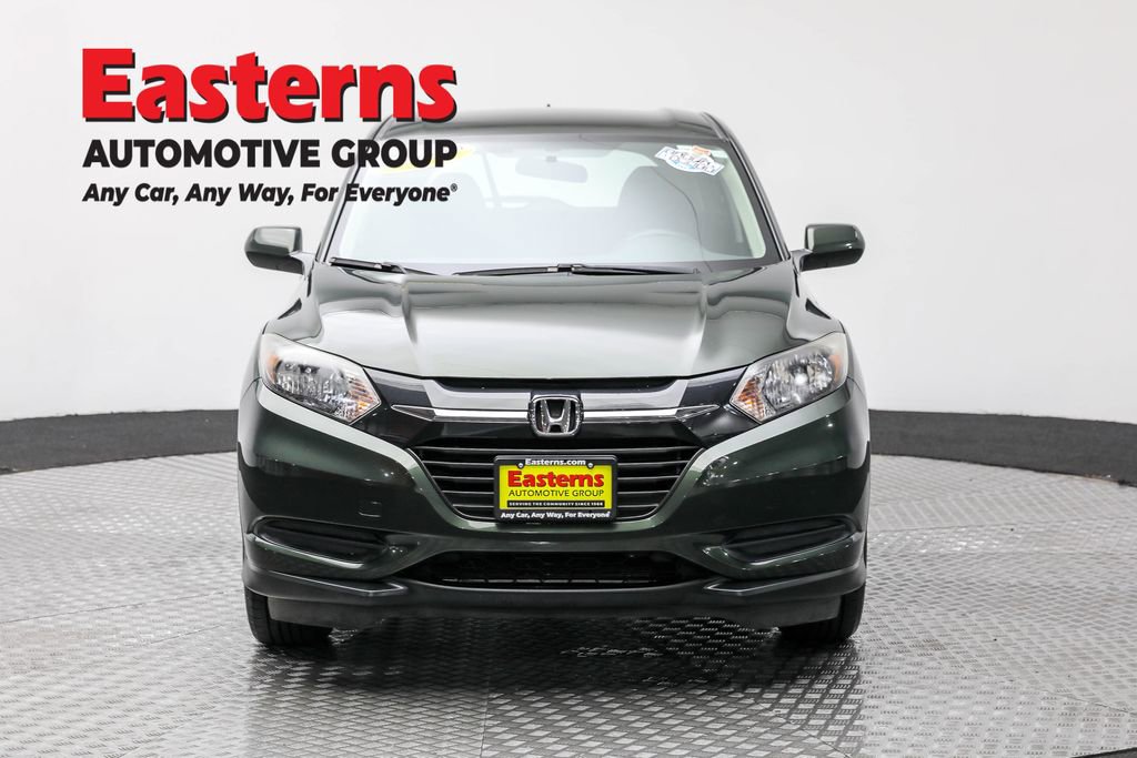 Used 2018 Honda HR-V LX image 2