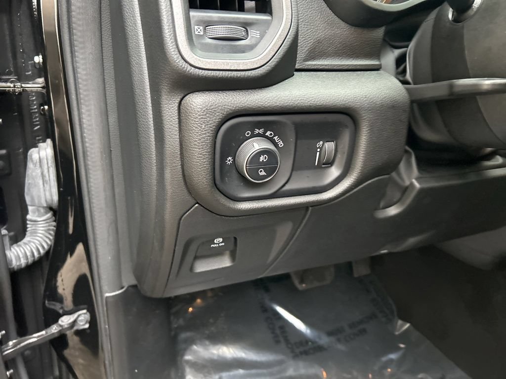 New 2023 RAM 1500 Tradesman w/ Night Edition RWD image 34