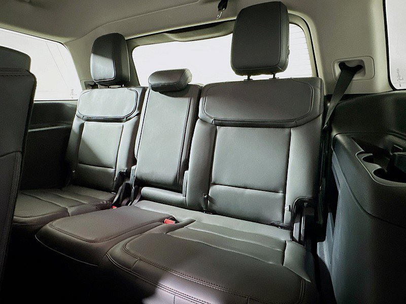 New 2025 Ford Expedition Active image 10