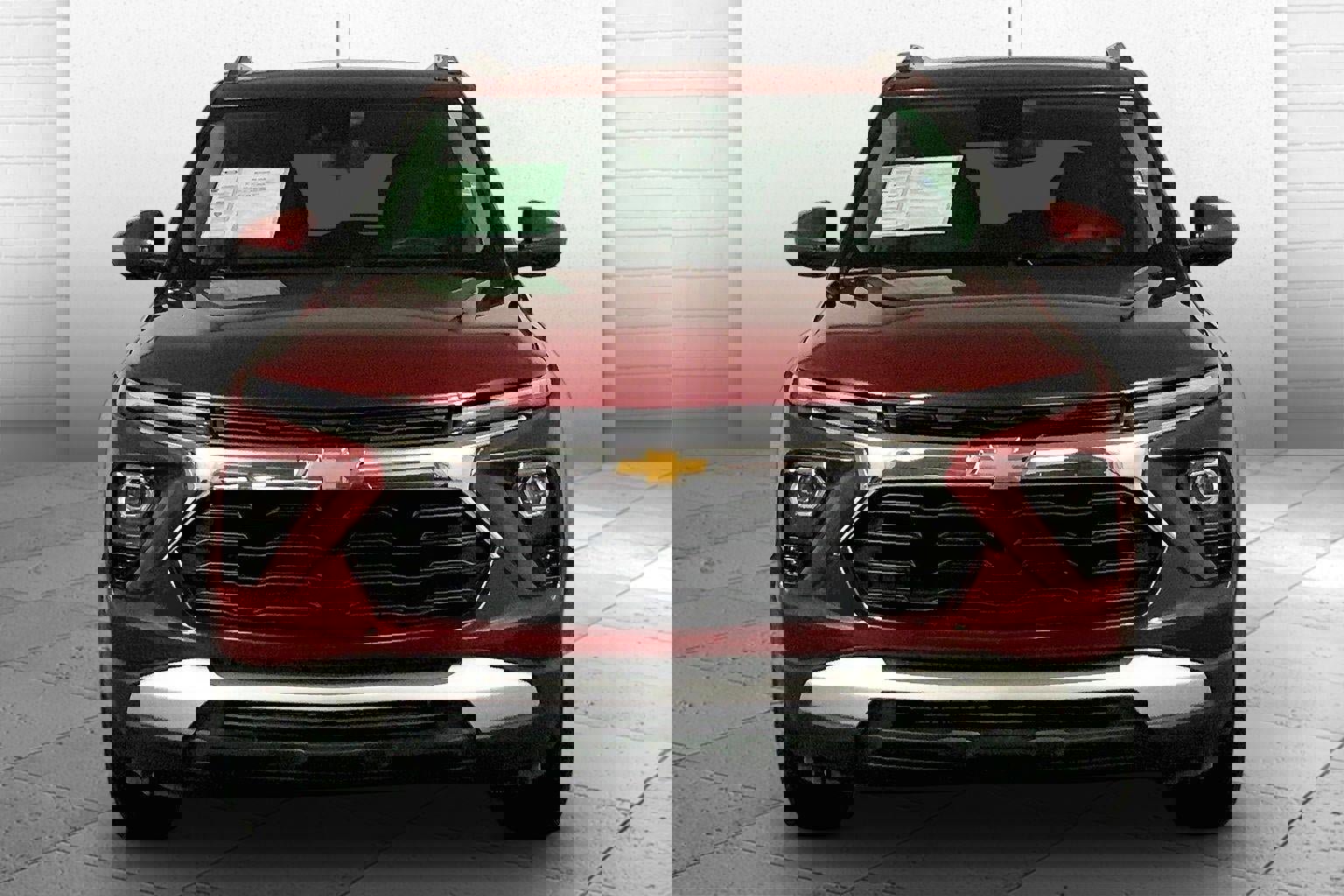 Used 2025 Chevrolet TrailBlazer LT w/ Driver Confidence Package image 2