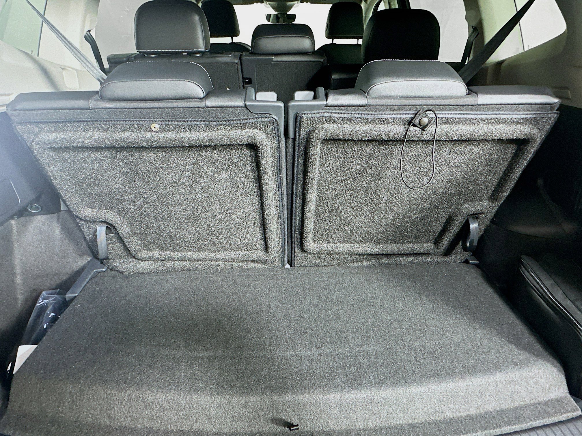 Used 2022 Volkswagen Tiguan SE image 28