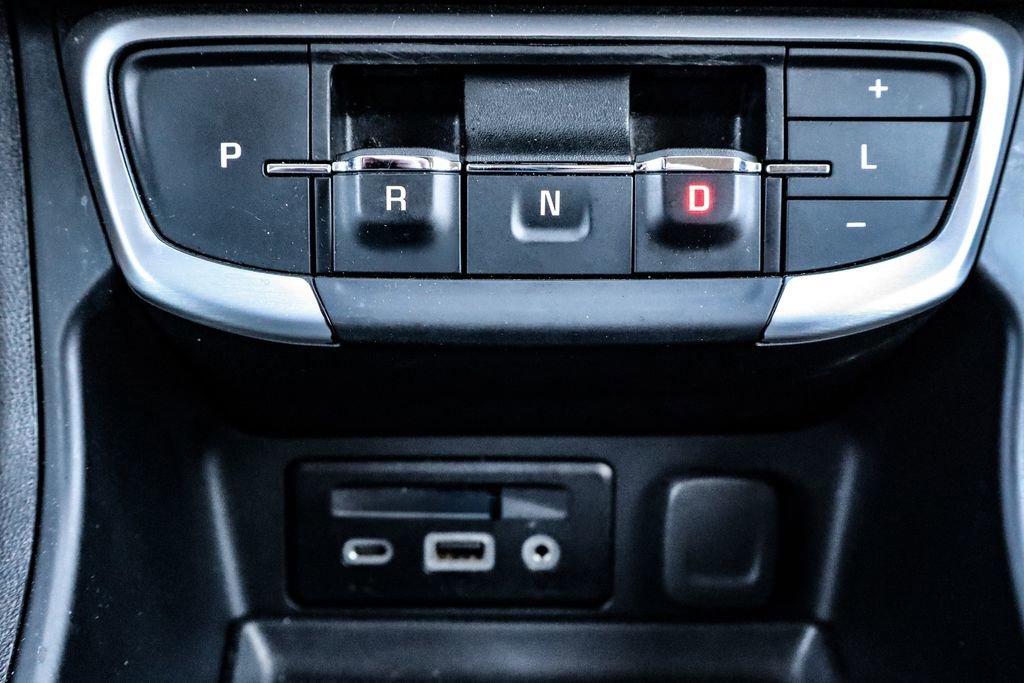 Certified 2024 GMC Terrain SLT image 29