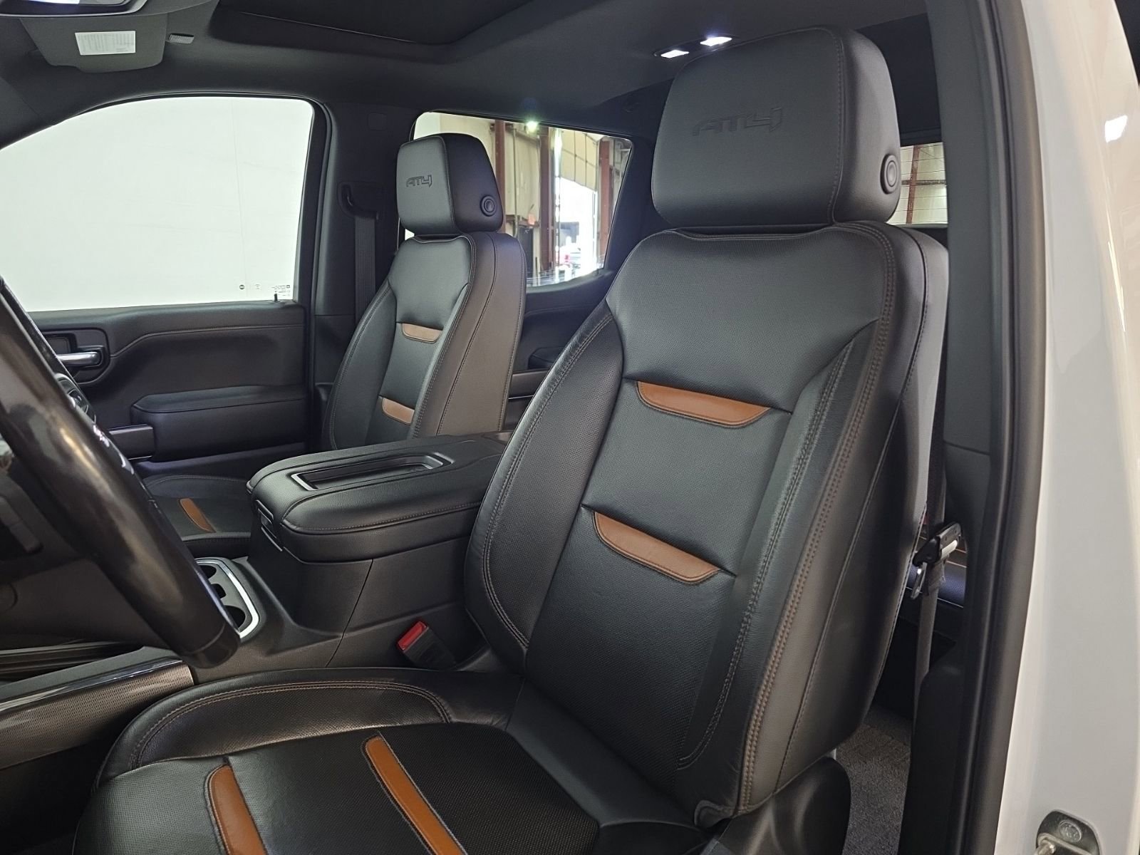 Used 2020 GMC Sierra 1500 AT4 w/ AT4 Premium Package image 34