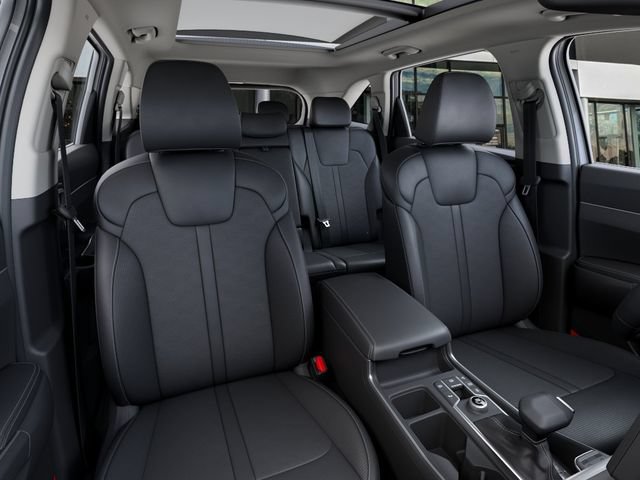 New 2026 Kia Sorento S w/ S Panoramic Sunroof Package FWD image 16
