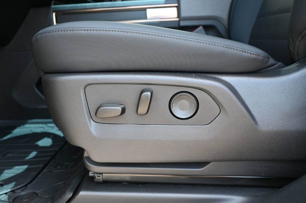Used 2024 GMC Hummer EV 3X AWD/4WD image 18
