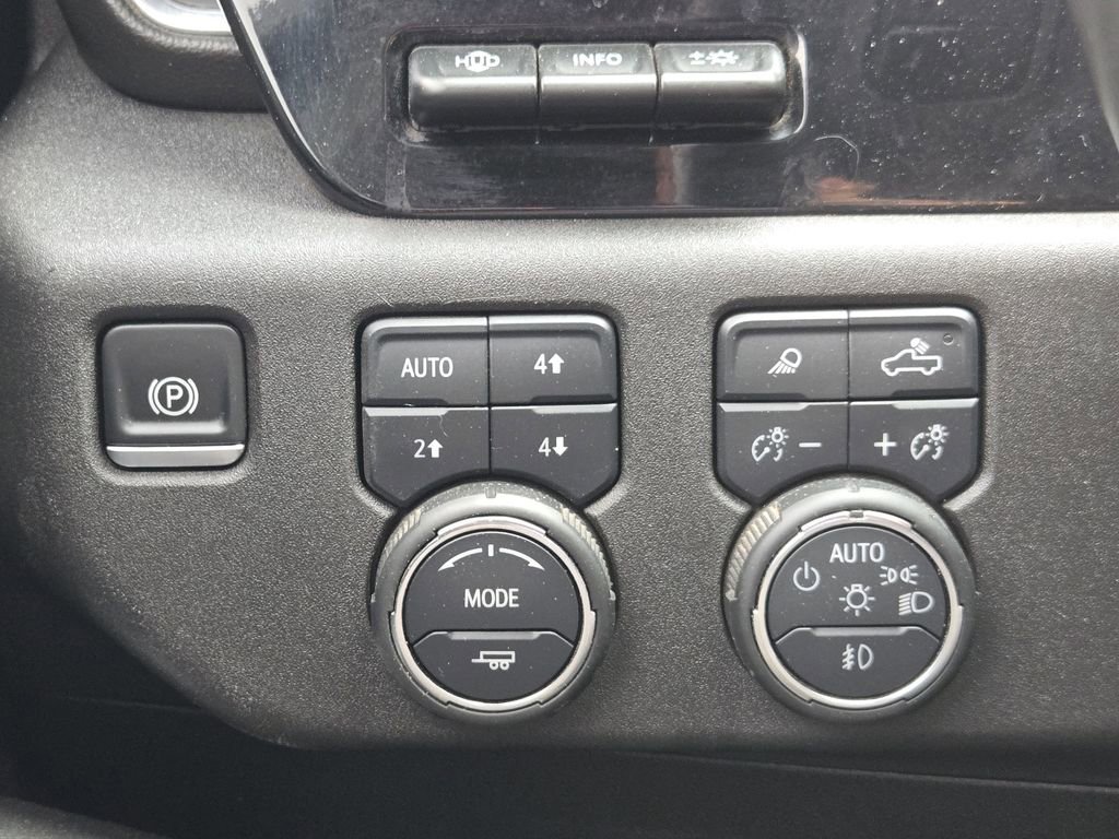 Used 2025 Chevrolet Silverado 2500 LTZ w/ LTZ Plus Package image 26