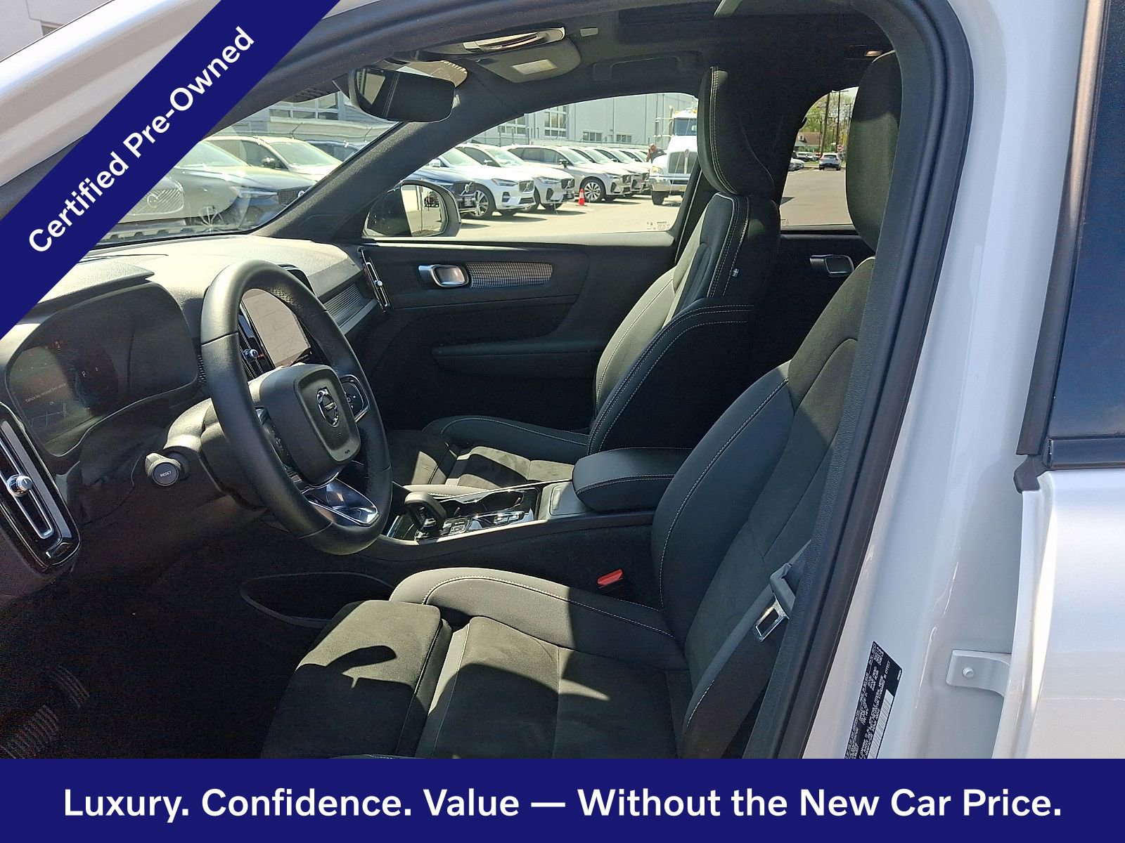 Certified 2023 Volvo XC40 B5 Plus w/ Climate Package image 14