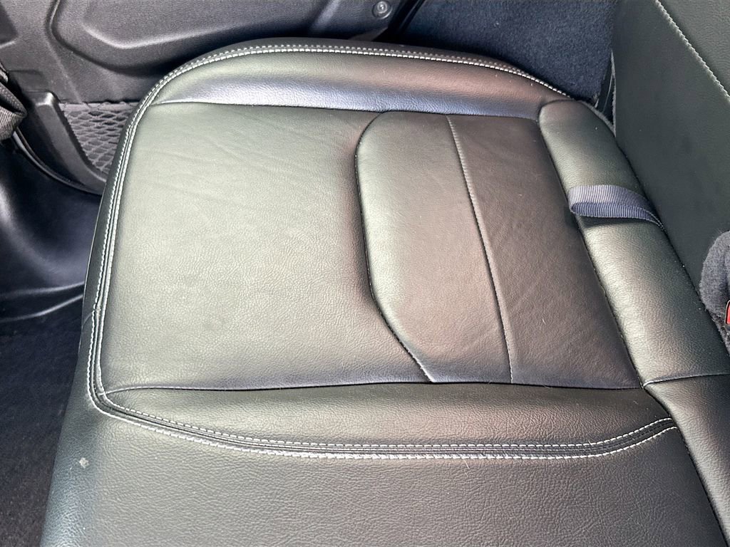 Used 2022 Jeep Wrangler Unlimited Sahara w/ Cold Weather Group image 29