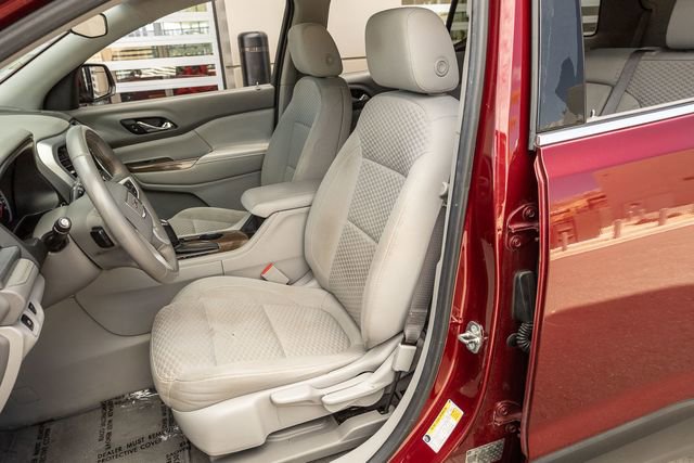 Used 2018 GMC Acadia SLE image 11