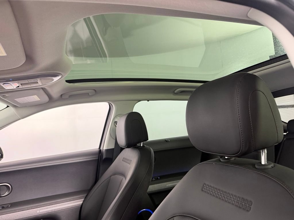 Used 2025 Hyundai Ioniq 5 Limited RWD image 26