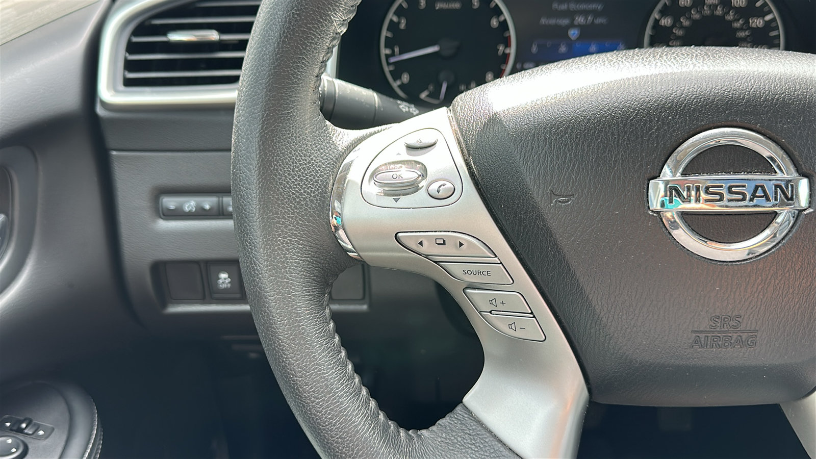 Used 2016 Nissan Murano SL w/ SL Technology Package AWD/4WD image 17