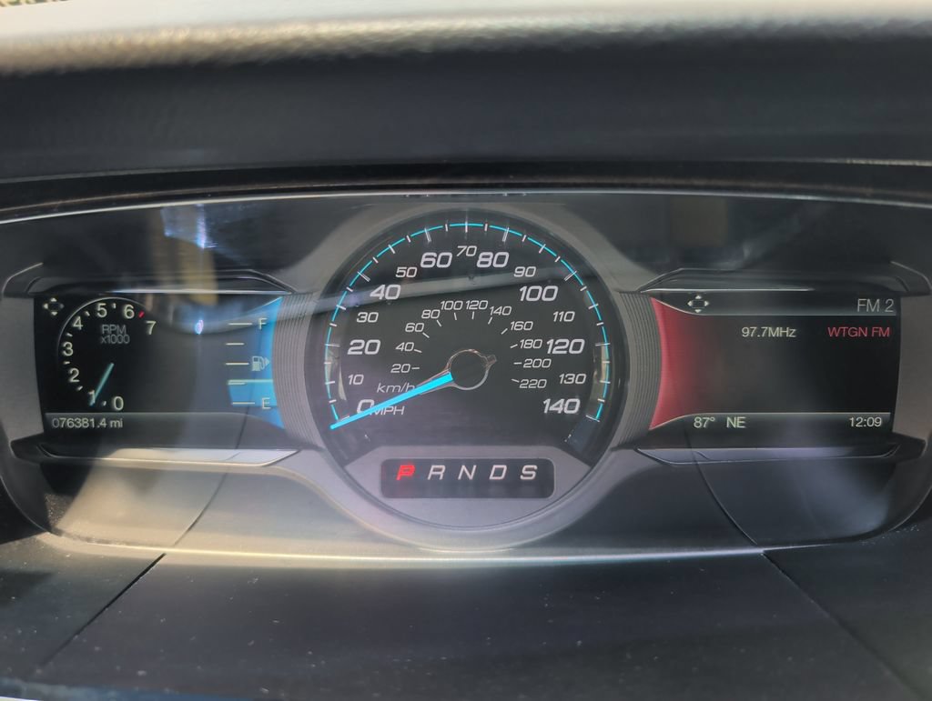 Used 2018 Ford Taurus Limited FWD image 12