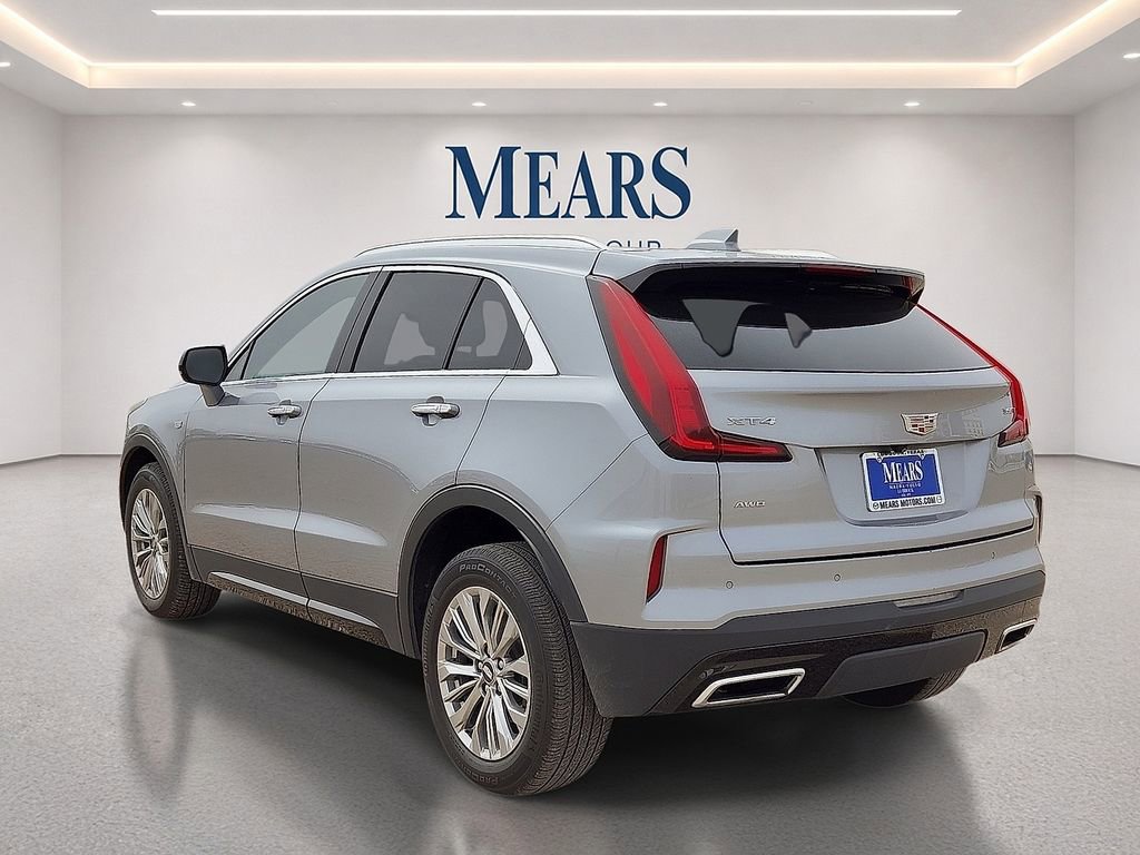 Used 2024 Cadillac XT4 Premium Luxury AWD/4WD image 3