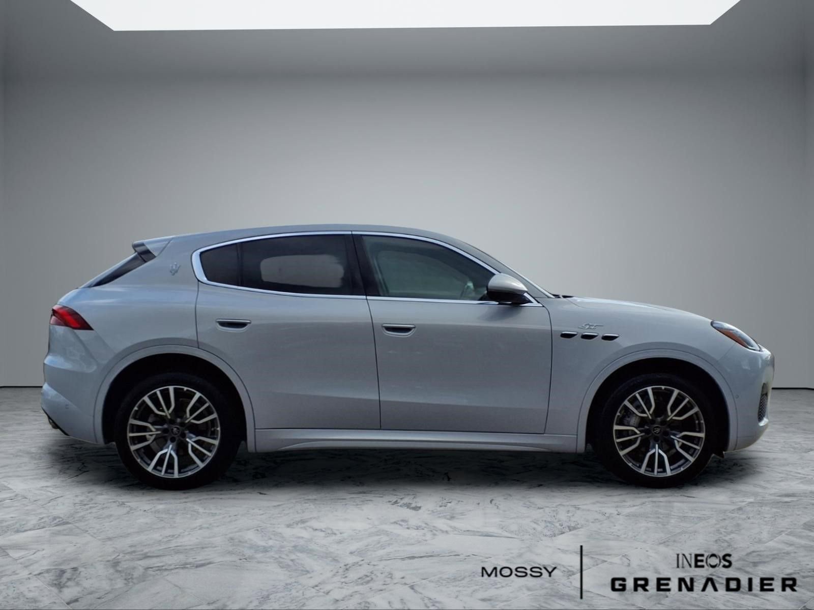 Used 2023 Maserati Grecale GT image 8