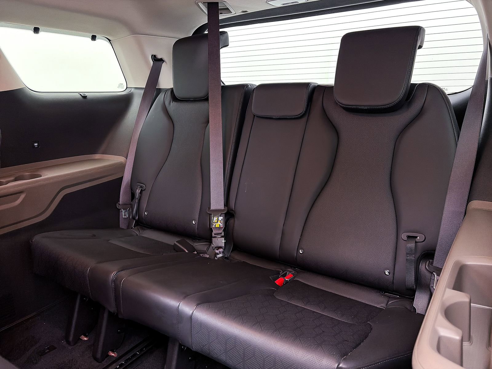 Certified 2025 Kia Carnival EX image 39