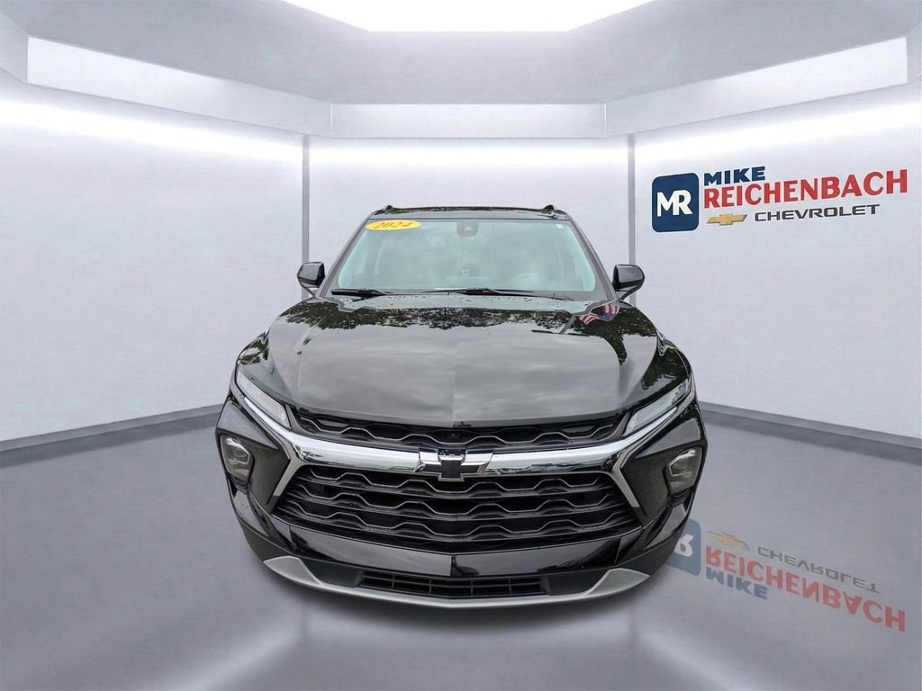 Used 2024 Chevrolet Blazer LT w/ Convenience Package FWD image 9