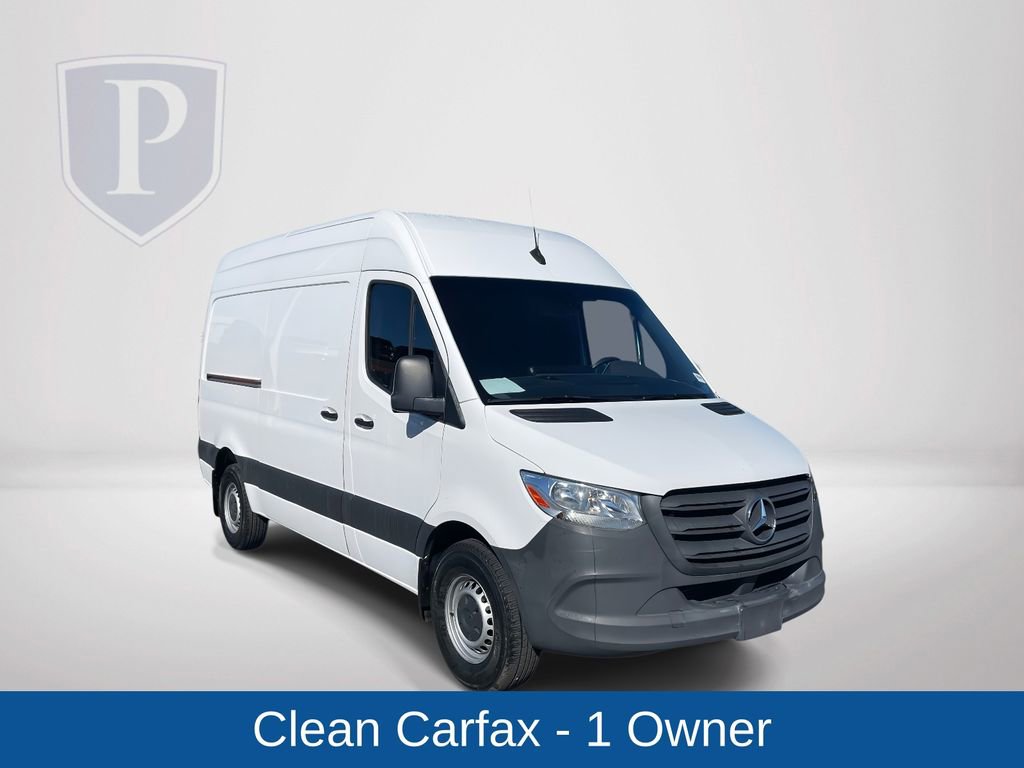 Used 2022 Mercedes-Benz Sprinter 144 Cargo image 2