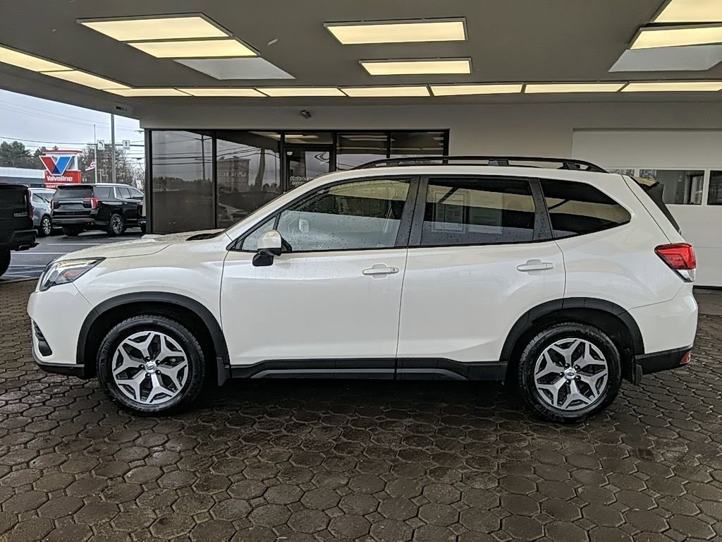 Used 2024 Subaru Forester Premium AWD/4WD image 10